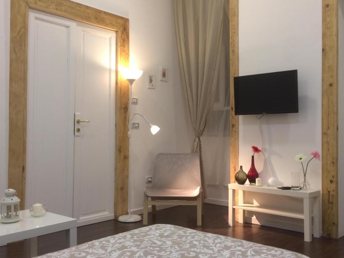 Piazza Carita' Centro Storico Apartment Naples Exterior photo