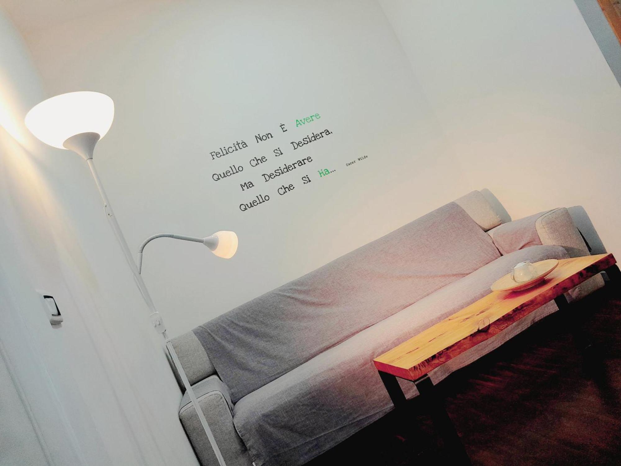 Piazza Carita' Centro Storico Apartment Naples Room photo